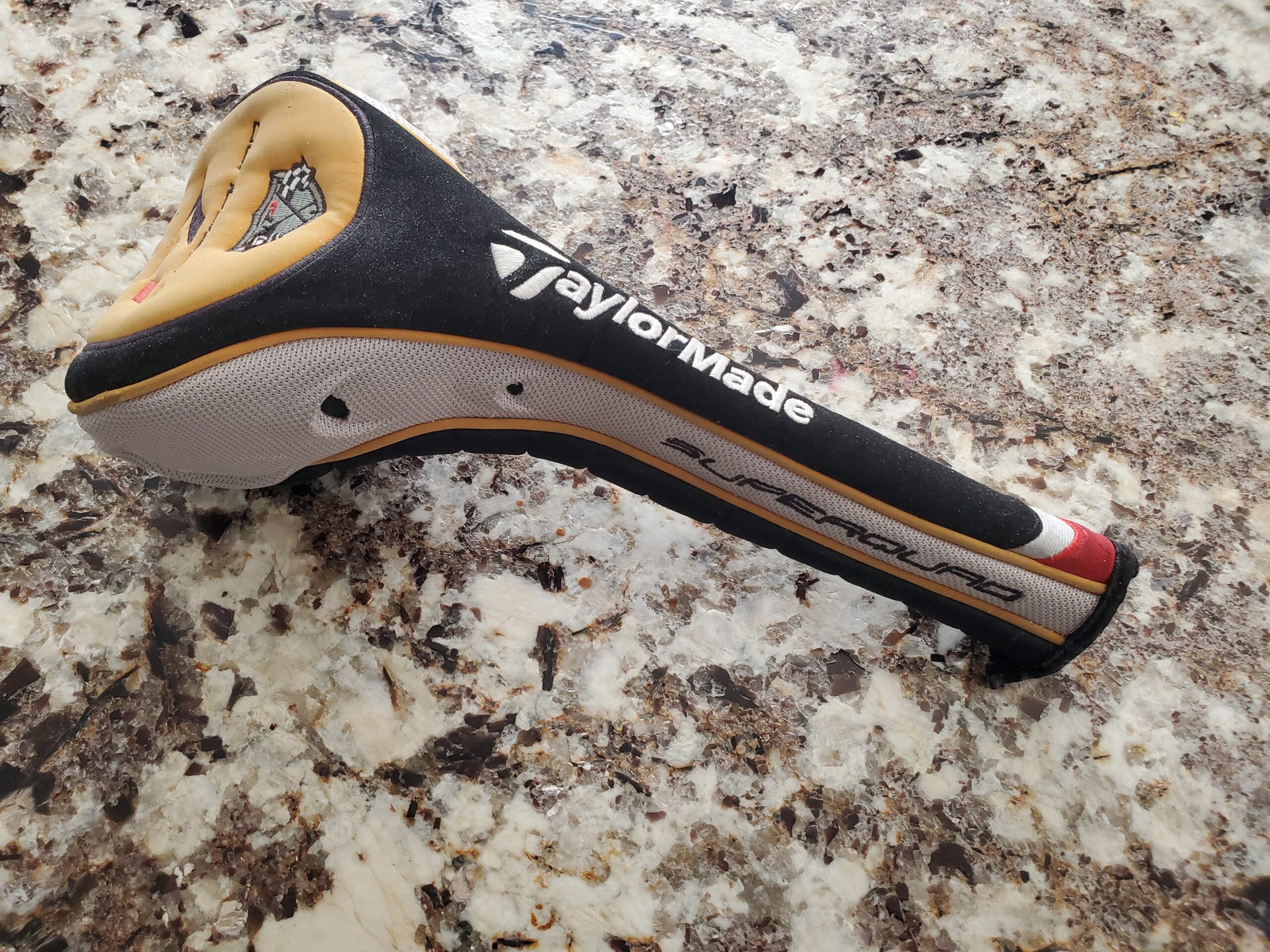 TAYLORMADE r7 Head Cover